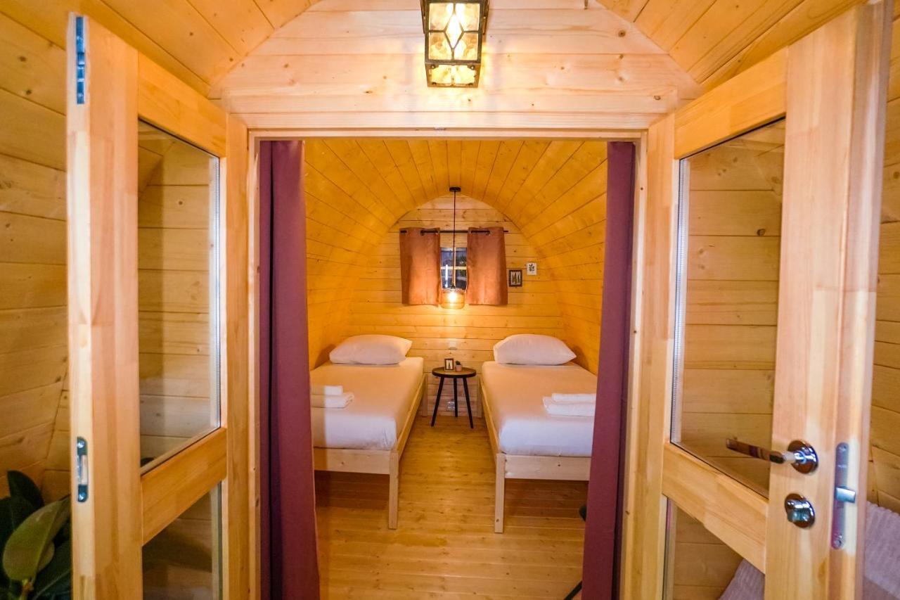 Outside Inn Амстердам Екстериор снимка